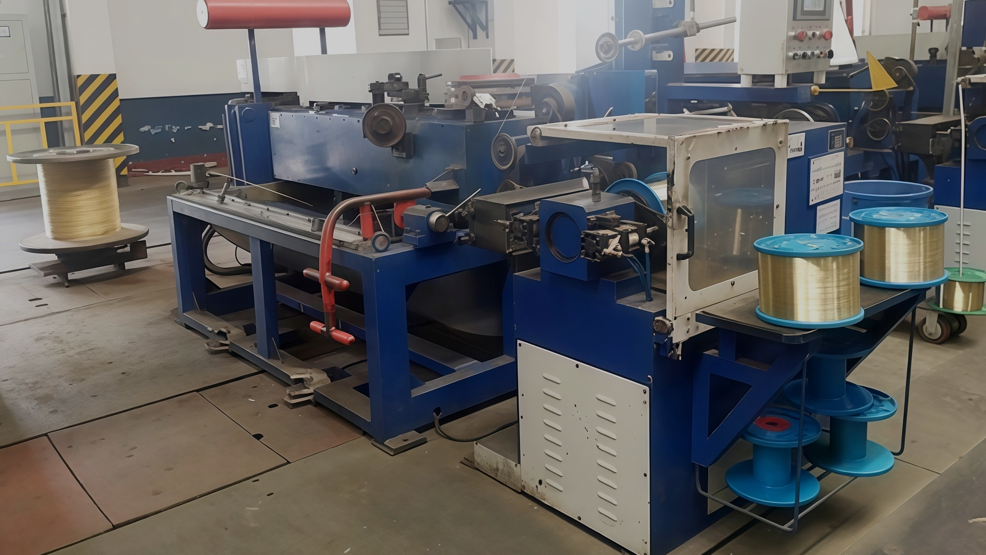 Ce fel de sistem de răcire folosește mașina de trefilare pentru operațiuni de mare viteză?